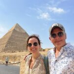 José Miguel Viñuela Instagram - Egipto.. Guiza y Sakkara Pirámides de keops Kefrèn, Micerinos y Pirámide Escalonada.. lindo paseo en Camello.. eso si cuando se levantan lo hacen con las patas de atràs primero así q casi me fui de hocico 😂😂😂😂😂