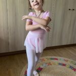 José Miguel Viñuela Instagram - Cómo no agradecerle a Dios…. Título del Cuadro: Mi Bailarina ❤️❤️❤️❤️ #amor #familia #clara #felicidad