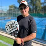 José Miguel Viñuela Instagram - Amo el Pádel y lo mejor es q se puede jugar mixto! Una buena instancia para hacer cosas diferentes en el matri. @noxpadel @sursports.cl @nicoirairaguzman