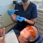 José Miguel Viñuela Instagram - Me queda poquito!! Solo 4 alineadores y termino!! Si y por fin mis dientes derechos! Un sueño hecho realidad! Tu también puedes tener tus frenillos invisibles con @invisaldent y además ahora te regalan un bono de 100.000 pesos para q partas tu tratamiento! Metete a www.invisaldent.com Tel: +56 9 9964 3373 Te esperamos!!!