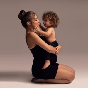 Kamila Tir-Abdelali Instagram - Ta petite soeur sera bientôt parmis nous mon fils 🤍