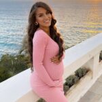 Kamila Tir-Abdelali Instagram - On t’attend avec impatience ma fille 💕 Arrive nous en bonne santé, c’est tout ce qu’on souhaite 💕