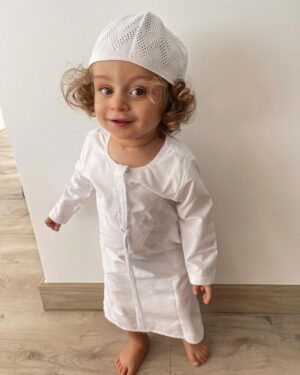 Kamila Tir-Abdelali Instagram - Eid Mubarak ✨
Que la paix soit sur vous 🤲🏼
Bisous du clan KN 🤍