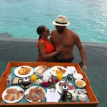 Kamila Tir-Abdelali Instagram - From honeymoon to Babymoon, welcome to the Maldives 🇲🇻🌺 Swipez, c’était il y a 3 ans, puis aujourd’hui ! Toujours au même endroit mais on est passé de 2 à 3 ❤️ @noreofficiel At @ayadamaldivesresort 🌺 Ayada Maldives