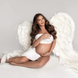 Kamila Tir-Abdelali Instagram - Maman t’attend avec impatience mon petit ange 🤍