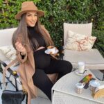 Kamila Tir-Abdelali Instagram - Tea time 🍂 J’espère que vous allez bien ? Des gros bisous 🤎 Dior