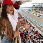 Kamila Tir-Abdelali Instagram - Formula 1 🏁🏎 Vous êtes de quelle team ? 1) Je ne m’y connais pas vraiment, je connais juste Lewis Hamilton par rapport à Nicole des Pussycats dolls 2) Je suis fan des courses, c’est passionnant ! A vous ! Thanks @yasisland for having us ❤️ Formula 1 Grand Prix,Abu Dhabi