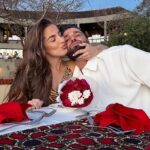 Kamila Tir-Abdelali Instagram - Il a quand même réussit à me trouver des roses dans la savane lol ! I love you my forever @noreofficiel ❣️ Four Seasons Safari Lodge Serengeti, Tanzania