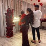 Kamila Tir-Abdelali Instagram - Happy new year ♥️ Bye 2022, Hello 2023 ✨ Nono, Kenan, Adria et moi vous souhaitons le meilleur pour cette nouvelle année. Soyez heureux 🏹🤍