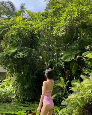 Kang Min-ah Instagram - I'm in Kota Kinabalu🌴🌺