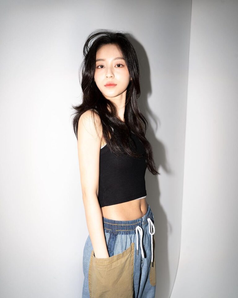 Kang Min-ah Instagram - ✨