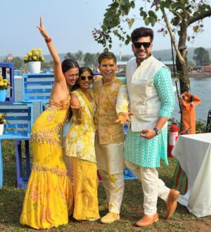Karan Kundrra Instagram - Khushiyaan da chadeya ajj vellaa vey..! @tejasswiprakash @sharyumahale @kyle.dempsey3 ❤️❤️

Tejasswi: 
Styled by @akankshakawediastyle 
Outfit @forampatel_official 
Jewellery @aquamarine_jewellery