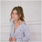 Katie Douglas Instagram - Songs that make ur heart bleed? :) Would love to hear some 🖤👇🏻