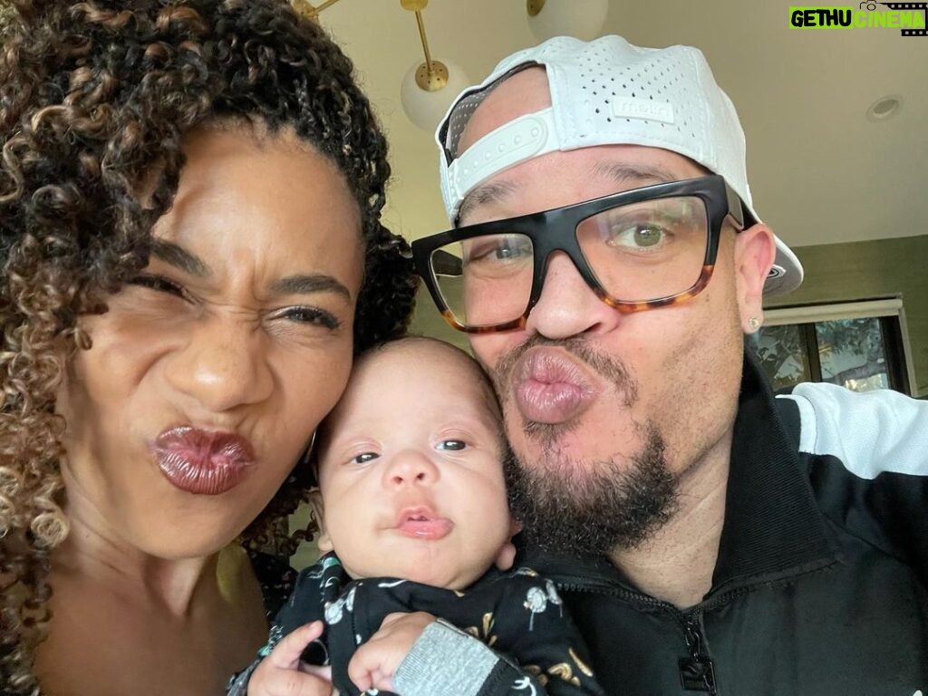 Kelly McCreary Instagram - Leaving 2021 with peace in my spirit. This was a helluva full year for our family. We grew in number and in love and strength. Indigo has already hit the reset button for us, renewing our values, our sense of purpose, humbling and teaching and delighting us each and every day. We endured multiple hospitalizations, a lot of sickness, and thankfully saw a lot of healing. I vomited more times than you can possibly imagine. And then remember that time I burned my face — my FACE!— while cooking? Vaccinations opened the door to our first dinner out, first flight, first family gatherings after 15 months of staying our butts at home. Spent more beautiful time with my original family than I have been able to do in years. Not taking those moments for granted anymore. Went from a camera roll full of dog photos to one full of baby photos (sorry, Motown). My eyebrows, in general, looked great. And I managed to get this holiday makeup on with one hand while holding this baby. Accomplishments, y’all. Change, too. Trauma. Healing. Fun. Miracles. And so much love. We made it through because of that. Happy New Year to you. I wish you a year with more of what you want and all of what you need. 💙💙💙