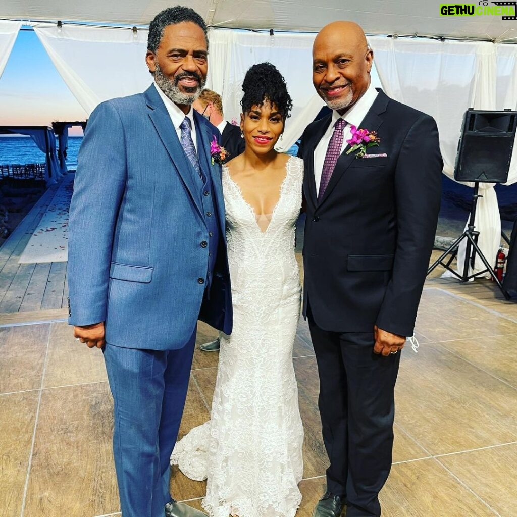 Kelly McCreary Instagram - Happy Father’s Day to all my Dads, real and pretend, off Instagram and on it… Thank you for all of the priceless expressions of fatherly love and support, and for your wise teachings. I love you all!