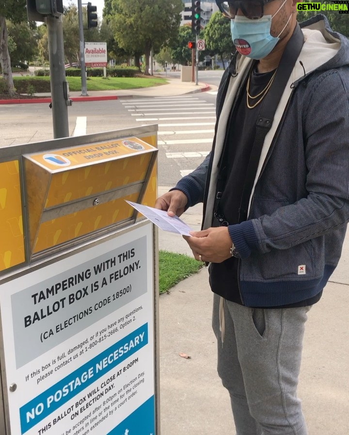 Kelly McCreary Instagram - I did it! #IVoted! What a rush! One of the great things about this voting season is that we have so much time to share all of these moments! It’s so exciting g to see the massive turnout to #voteearly! 🗳 And I love seeing all your stickers, I love seeing you #partyatthepolls, and I love hearing about your #votingplans! Keep tagging me in your voting posts! ❤️ And let me know if you passed your time in line listening to @wednesdaymorningpodcast 🤗 Last day to vote is Tuesday 11/3, so get on out there! And take some folks with you! #EveryVoteCounts #CountEveryVote #PowertothePeople #BidenHarris #Yeson16 #YesonJ #NoOn25