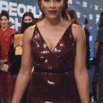 Kelly McCreary Instagram - I’m on a different type of time right now. I’m building a new me. // @seekellymccreary X @peopleschoice #awards Twists styled and adorned by @marjthestylist Twist installed* by @jeanneep MUA @jazzemakeup Wardrobe @andriamichellebush #lookgoodfeelgooddowell @greysabc #losangeleshairstylist #redcarpet #peopleschoiceawards #hairbymarjorielightford #hairstyles Los Angeles, California
