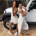 Kelly McCreary Instagram - {swipe} Raise your hand if you’ll be in the house to see these two dummies at @lashortsfest screening of @acohortofguests on Sunday night? 🙋🏻‍♀️🙋‍♀️🙋🏼‍♀️🙋🏽‍♀️🙋🏾‍♀️🙋🏿‍♀️ Expect more ridiculousness. Link in bio for tix! #acohortofguests #shortfilms 📷: @savageblackout Laemmle NoHo 7