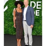 Kelly McCreary Instagram - Dressed for press in Monte Carlo! 🙏🏾🙌🏾👏🏾 to @lisaandtylerj, @marjthestylist and @bridjett_makeup. Dress- @elisabettafranchi Bag- @marzook_official Shoes- @pollicelee @3publicrelations