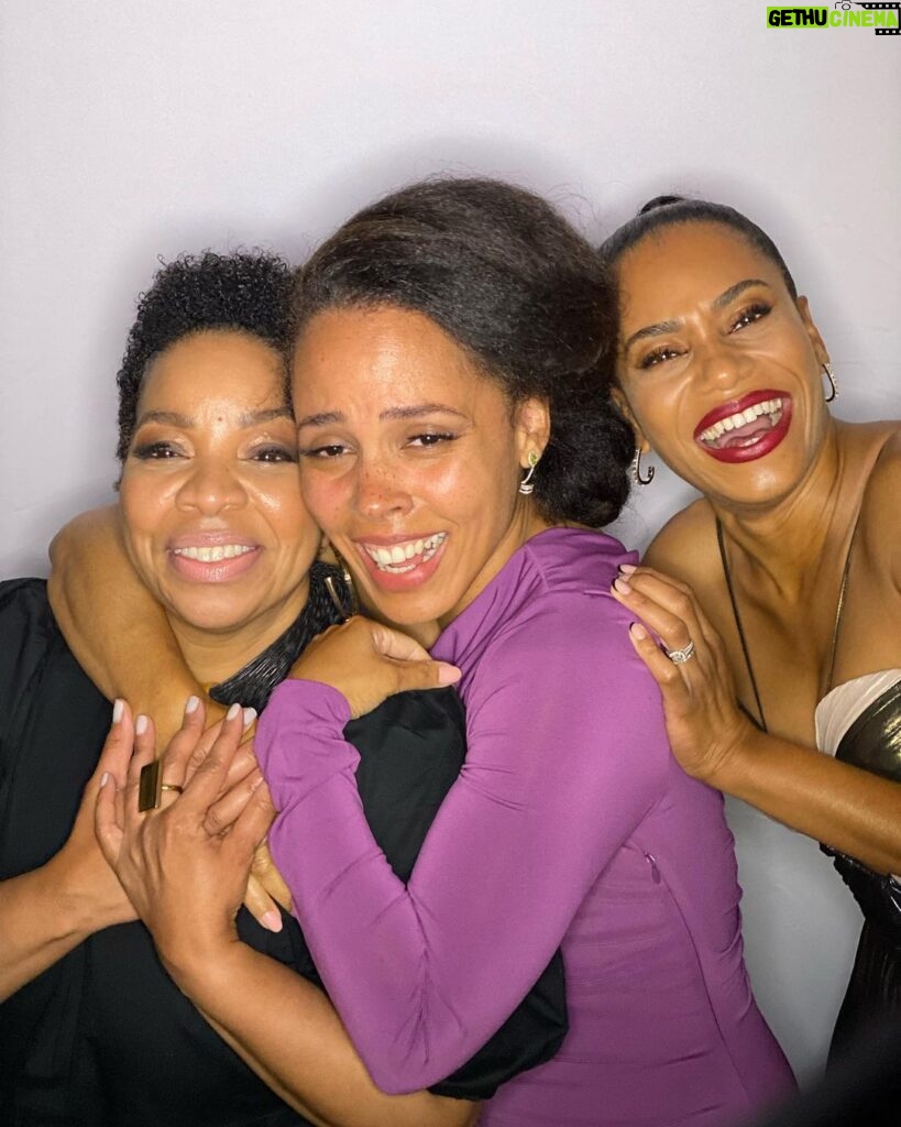 Kelly McCreary Instagram - WE HAD A TIME! A joyful, romantic, fabulous, glamorous, emotional, unforgettable time! I just love the way weddings bring folks together in love and community, and make everybody weep in unison. @jjbioh and @austinsmithsolo thank you bringing us together to celebrate your love! We lift you in light and hold you there! #shesyourqueentobioh cc: @andriamichellebush @delinamedhin @geobrianhmu 💙💙💙💙