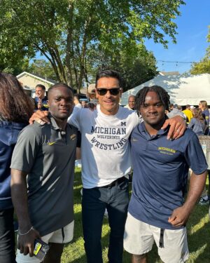 Kelly Ripa Instagram - Weekend big house photo tour. Go blue 〽️💙💛