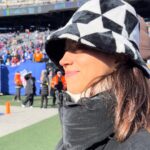 Kiana Madeira Instagram - Just out here doing all of the American things! Thank you @nygiants & @metlifestadium for having us ✨ And always grateful for you @jusst1julie 🥰