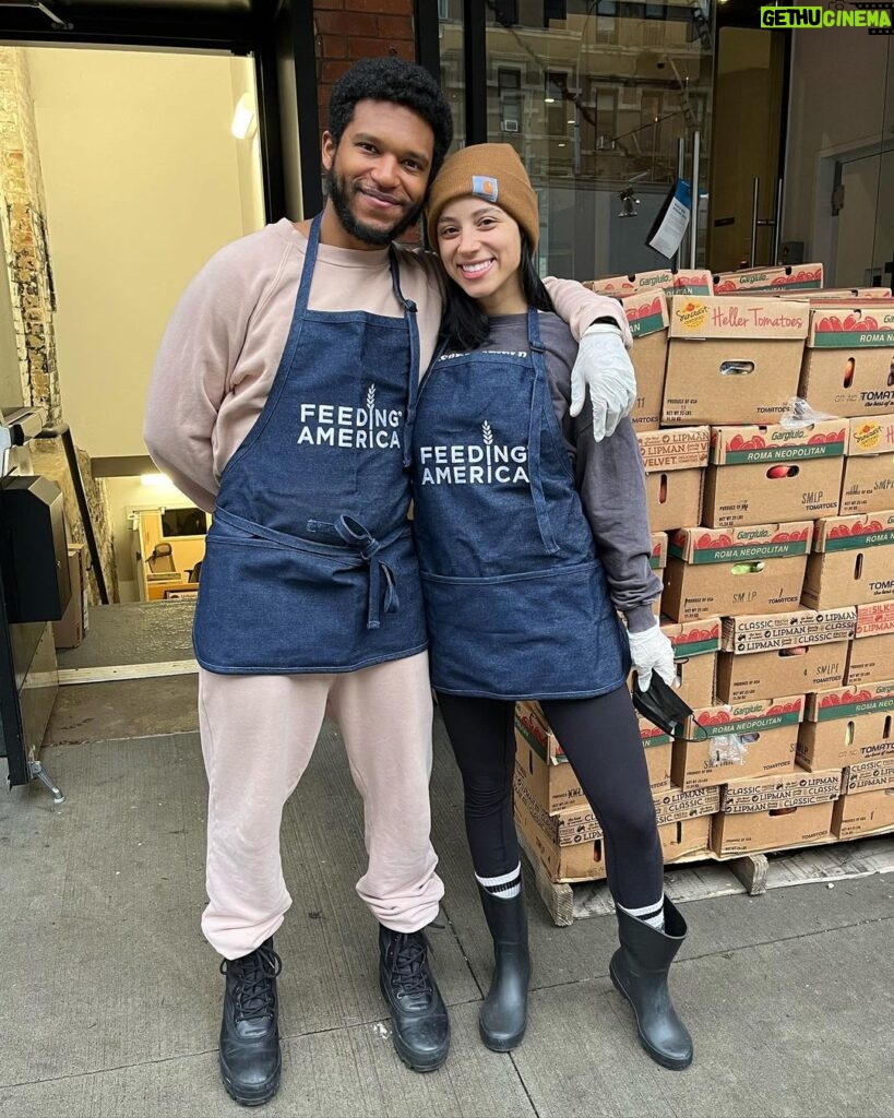 Kiana Madeira Instagram - In honour of Dr. Martin Luther King Jr. and #MLKDayOfService, we spent the morning volunteering with @FeedingAmerica at @uocnyc ✨ The people that we met there were incredible and beautiful and I am so joyful that organizations such as this exist. Feeding America is the nation’s largest hunger relief organization and I can truthfully say that they are out here doing the work of the Lord! We got to see firsthand that families who are food insecure are given groceries and meals to help support them throughout the week. Through a network of 200 food banks and 60,000 food pantries and meal programs, they provide meals to more than 60 million people each year! If you are interested in volunteering, or would like to learn how you can apply for national food programs to assist yourself and your family, visit www.feedingamerica.org or click the link in my bio 🥰 Thank you for having us, and thank you for all that you are doing on the ground to help our fellow humans 💜 New York, New York