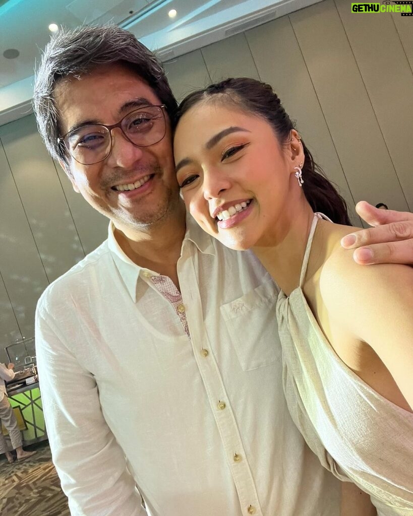 Kim Chiu Instagram - Happiest birthday, @direklauren 💙 Thank you for always being there for me all through these years and for always having my back! Thank you for teaching me to face the uncertainties with pride and confidence. Thank you for always being one of my strengths when I feel down and unsure of things. Love you so much, Direk!!! Wishing you good health, happiness, and many more blessings to come! Love you!!! Have a blast on your special day!!! 🎂🥂🥳 see you soon!😁