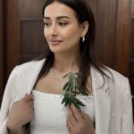 Kinda Hanna Instagram - 🤍 #greenolivestree