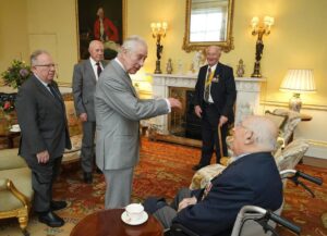 Queen Elizabeth II of the United Kingdom Instagram - 🤝 This morning, the King met veterans of the Korean War at Buckingham Palace to mark 70 years since the signing of the armistice which ended the conflict.
 
60,000 service personnel from across Britain and the Commonwealth saw action, with 1,100 losing their lives.
 
Later today, The Princess Royal and The Duchess of Edinburgh will host a reception at the Palace on behalf of His Majesty to commemorate the anniversary of “the Forgotten War”.