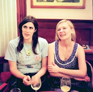 Kirsten Dunst Instagram - Laura just sent me this cute photo of us. Miss hanging 💞#tbt @rodarte