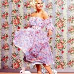 Kristin Chenoweth Instagram - Arguably the best holiday 🤭 happy Easter!! Love, Ostara 🌸🐰🩵