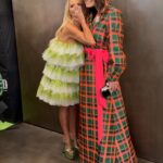 Kristin Chenoweth Instagram - IT’S GOOD TO SEE THEM, ISN’T IT?! 💚🩷💚🩷 #wicked #wicked20 #broadway #musicaltheatre #musical #musicals #bway #theatrekid #glinda #elphaba #redcarpet #nyc #newyorkcity #redcarpetstyle #kristinchenoweth #idinamenzel Gershwin Theater