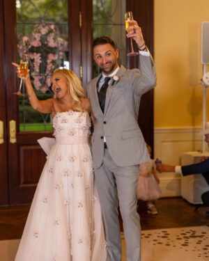 Kristin Chenoweth Instagram - best day of 2023, best day ever 🤍

📸: @dalebenfield