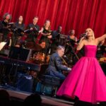 Kristin Chenoweth Instagram - we all love you endlessly, @wickedschwartz 💗 look at the impact you’ve had!! Photographed by Emilio Madrid @emiliomadrid Evan Zimmerman @evzmm Jenny Anderson @jennyandersonphoto Celebrating @wickedschwartz Produced by @creativepartnersproductions Presented by @metopera #MetOpera The Metropolitan Opera