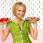 Kristin Chenoweth Instagram - Happy #piday, people!! 🥧 who misses Olive Snook as much as I do? 💚 #pushingdaisies