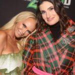 Kristin Chenoweth Instagram - I’m sorry, but I can’t stop posting about #Wicked20… 🫧🩷💚🫧 📸: @broadwaybruce_ @bruglikas Dress by @halpernstudio Shoes by @daccori_ Styled by @debswatson Glam by @brucewaynemua Gershwin Theater