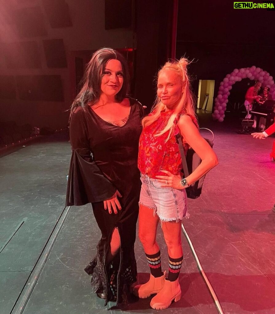 Kristin Chenoweth Instagram - 🎭🪩(Broadway Ball) pt 2 @kcbbc_camp 2023! Couldn’t think of a better way to spend my birthday than at @kcbbc_camp 💕