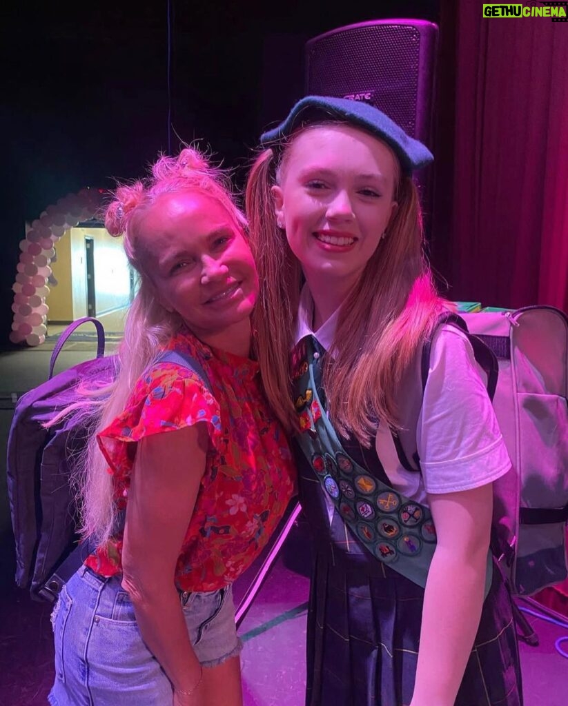 Kristin Chenoweth Instagram - 🎭🪩 (Broadway Ball) pt 1 @kcbbc_camp 2023! Y’all, these costumes were FULL OUT 🔥💕! The Broken Arrow Performing Arts Center
