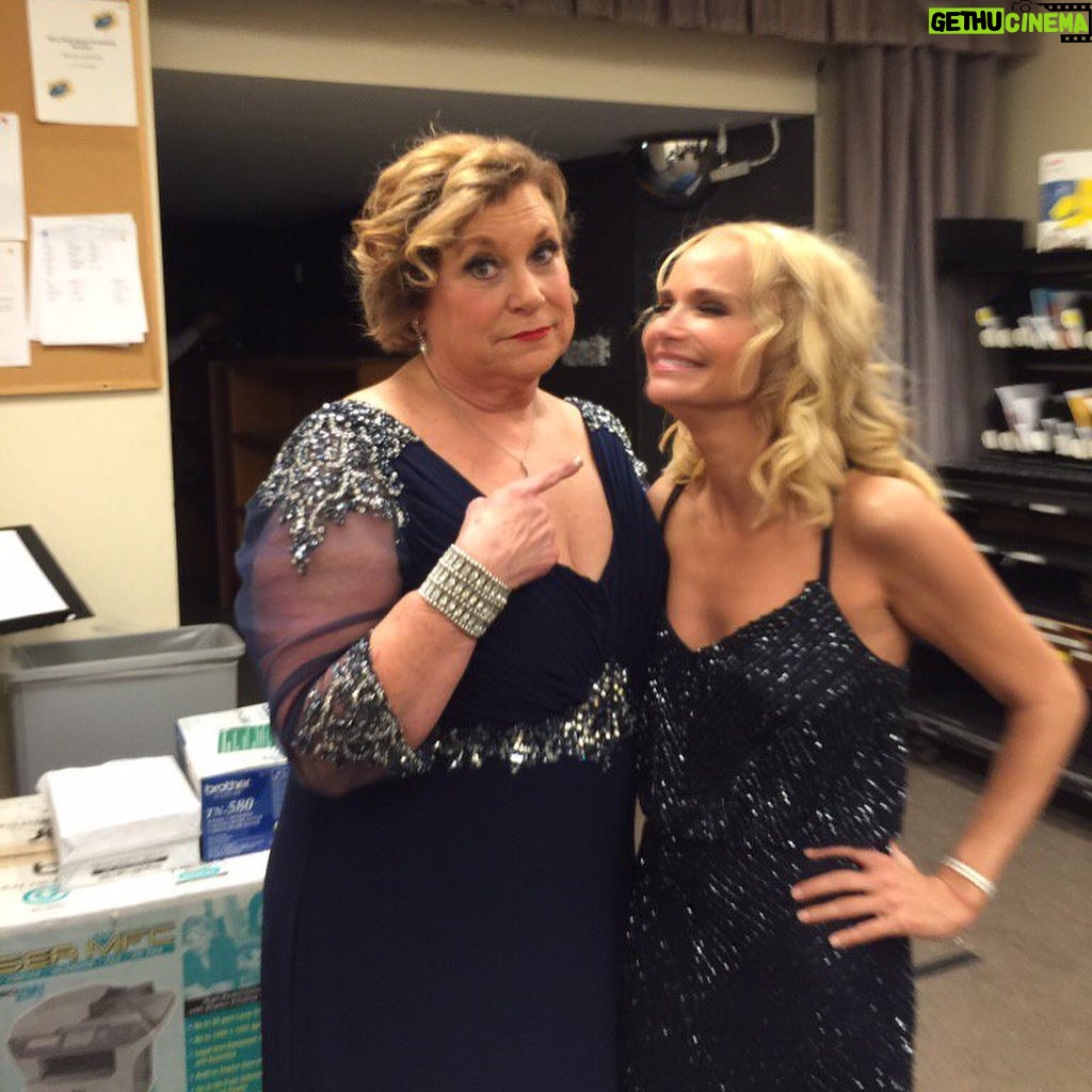 Kristin Chenoweth Instagram - Happy birthday to the one and only @sandipattyp!! 🥳 You are a true inspiration and a dear friend. Love you 💛