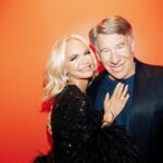 Kristin Chenoweth Instagram - Backstage with our @qovmusical family ❤️ 📸: @drewxphotography 🧵: @christiancowan 💄: @brucewaynemua