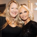 Kristin Chenoweth Instagram - Backstage with our @qovmusical family ❤️ 📸: @drewxphotography 🧵: @christiancowan 💄: @brucewaynemua