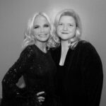 Kristin Chenoweth Instagram - Backstage with our @qovmusical family ❤️ 📸: @drewxphotography 🧵: @christiancowan 💄: @brucewaynemua