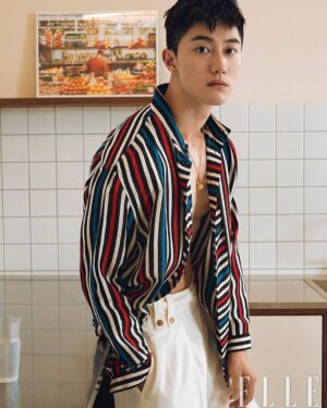 Kwak Dong-yeon Instagram - #elle 7월호
새싹머리 자라나는즁