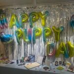 Kwak Dong-yeon Instagram - 또 한 번의 생일이 지나갔습니다. 축하해주신 모든 분들 감사합니다! 특히 이번 생일도 기억에 남을 특별한 하루로 만들어준 심장곽동❤️ 늘 제게 선물이 되어줘서 고맙습니다 🎁 이제는 어엿한 20대 후반의 사회인입니다만, 올해까진 마지막이다 생각하고 열심히 철 없고, 조금 귀엽고 발랄해보겠습니다🧏🏻‍♂️ 따스한 봄의 시작 만끽하며 다들 건강하고 행복하세요 🌳