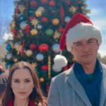 Lacey Chabert Instagram – The residents of Evergreen Lane are back! 🎉🎄🎉🎄 Emily and Jared are spending their first Christmas as a couple while the HOA becomes crazier than ever before about Christmas as the famous Jolly Johnsons move into the cul de sac. This movie is pure fun! 
I really hope you enjoy it tonight at 8/7c on @hallmarkchannel and that it brings your family some holiday cheer ❤️