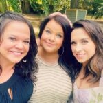 Lacey Chabert Instagram - I’ve thought about my sister every minute of the day this past month, but especially tonight. She really loved Christmas Eve. We love you forever and ever and ever and miss you so much, Wendy 💜