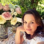 Lacey Chabert Instagram - Happy Friday, friends! Hope you’re having a good day 🌸