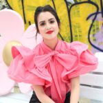 Laura Marano Instagram - Ready set bow