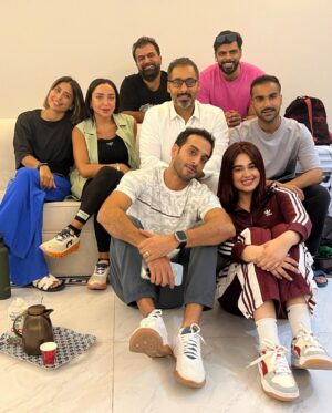Layali Dehrab Instagram - @manafabdal77 @m7mdalnashmi @official.alnajjar82 @rawaan__al @abrar.abouseif @hassanabdal_ @hussain_almahdi  يلا بينا ننجح 🌙🙏👑